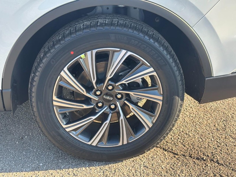 Lincoln Aviator Vehicle Full-screen Gallery Image 10