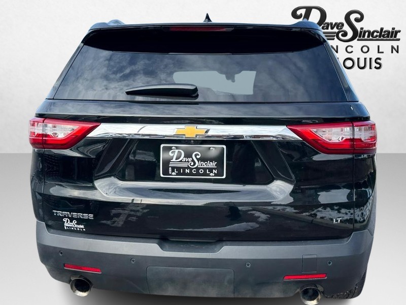 Chevrolet Traverse Vehicle Full-screen Gallery Image 06