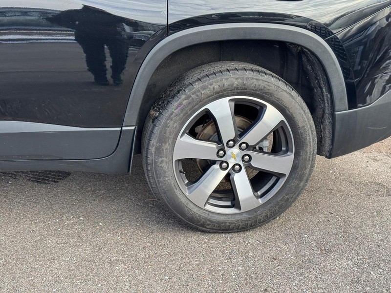 Chevrolet Traverse Vehicle Full-screen Gallery Image 10