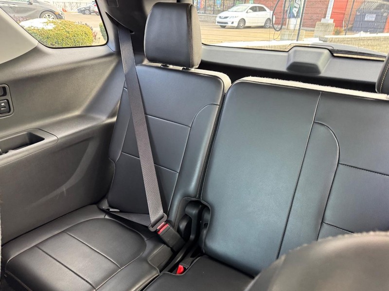 Chevrolet Traverse Vehicle Full-screen Gallery Image 11