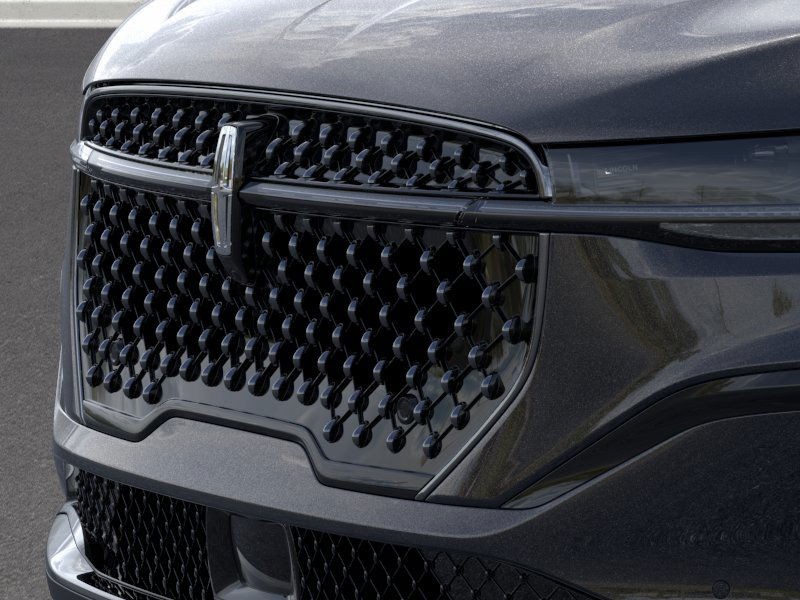 Lincoln Nautilus Vehicle Full-screen Gallery Image 18