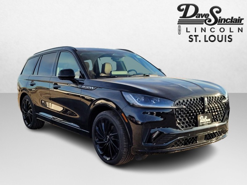 Lincoln Aviator Vehicle Full-screen Gallery Image 03