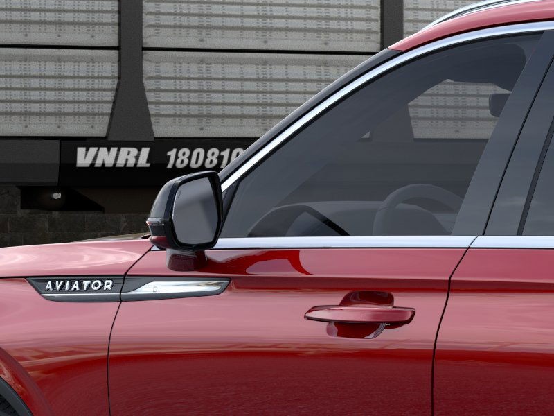 Lincoln Aviator Vehicle Full-screen Gallery Image 21