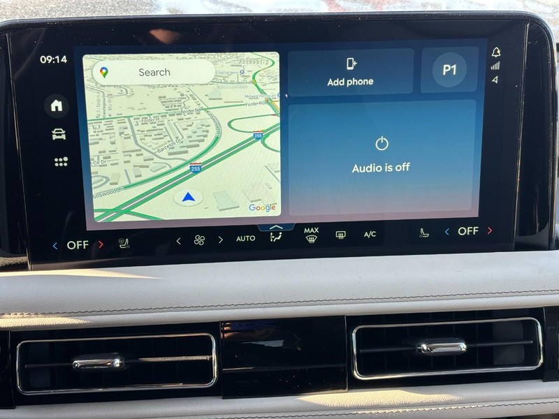 Lincoln Aviator Vehicle Full-screen Gallery Image 25