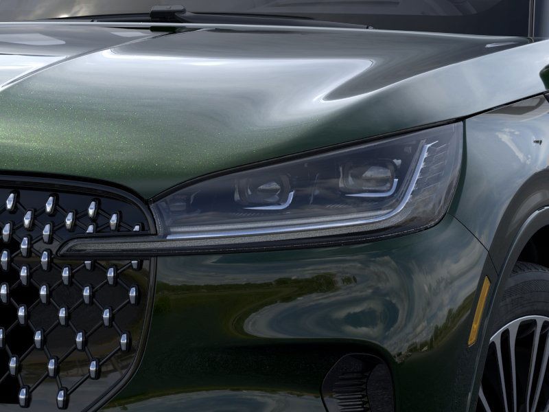 Lincoln Aviator Vehicle Full-screen Gallery Image 19