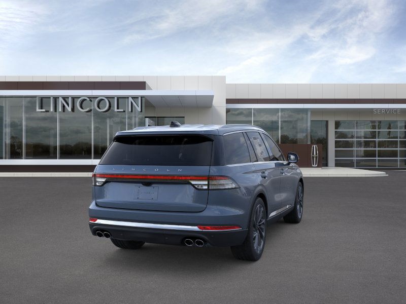 Lincoln Aviator Vehicle Full-screen Gallery Image 09