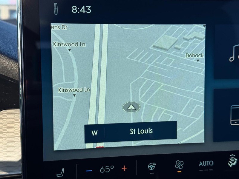 Lincoln Corsair Vehicle Full-screen Gallery Image 25