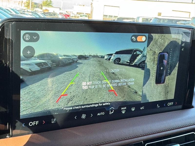 Lincoln Aviator Vehicle Full-screen Gallery Image 27