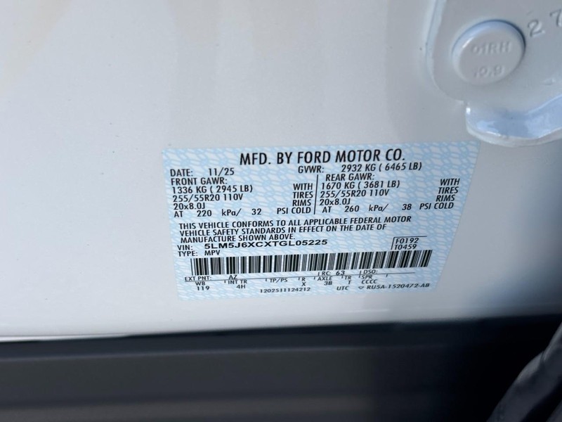 Lincoln Aviator Vehicle Full-screen Gallery Image 29