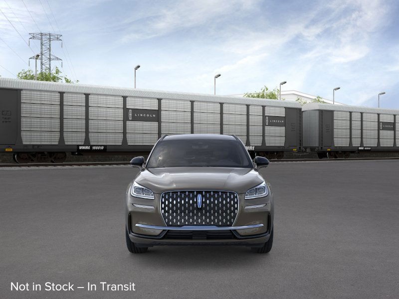 Lincoln Corsair Vehicle Full-screen Gallery Image 06