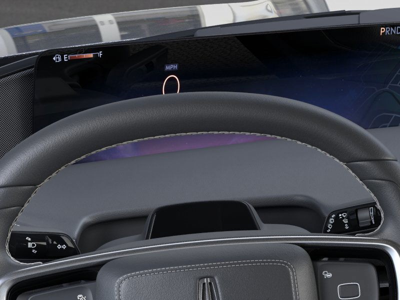 Lincoln Navigator Vehicle Full-screen Gallery Image 14