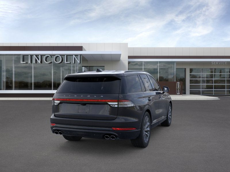 Lincoln Aviator Vehicle Full-screen Gallery Image 09