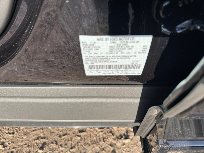 Lincoln Aviator Vehicle Full-screen Gallery Image 27