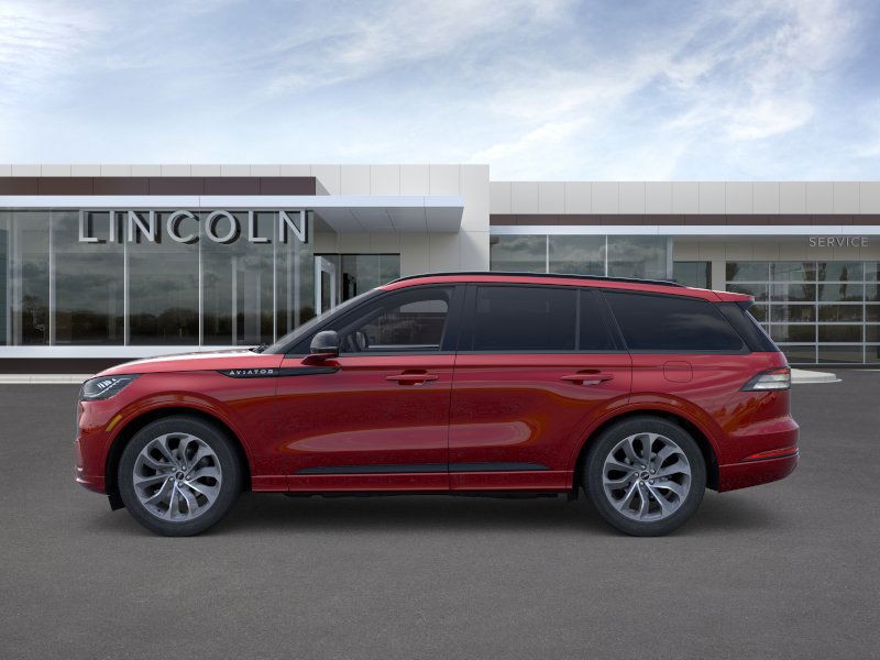 Lincoln Aviator Vehicle Full-screen Gallery Image 03
