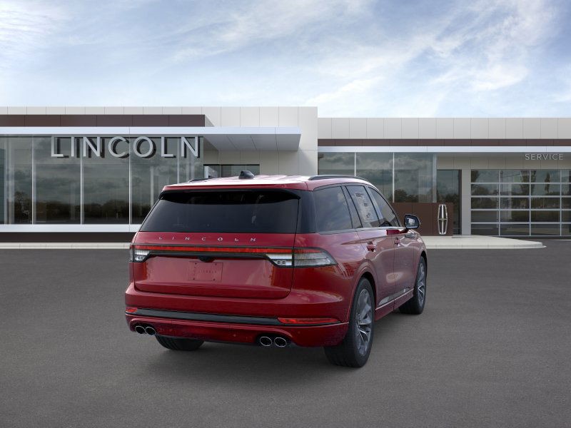 Lincoln Aviator Vehicle Full-screen Gallery Image 09