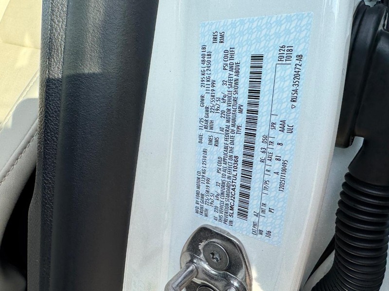 Lincoln Corsair Vehicle Full-screen Gallery Image 27