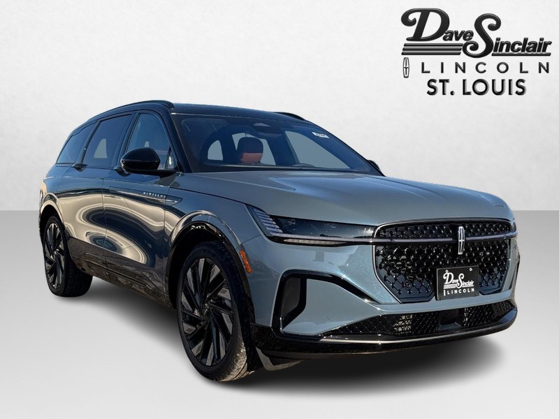 Lincoln Nautilus Vehicle Full-screen Gallery Image 03