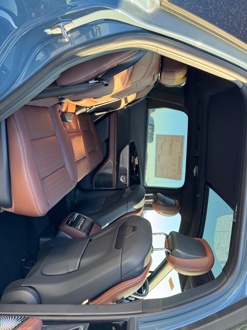 Lincoln Nautilus Vehicle Full-screen Gallery Image 13