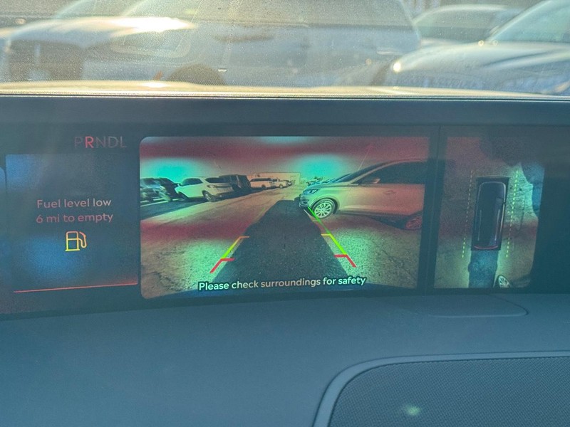 Lincoln Nautilus Vehicle Full-screen Gallery Image 26