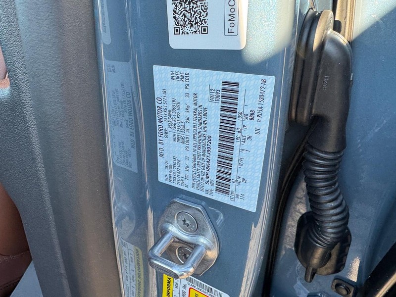 Lincoln Nautilus Vehicle Full-screen Gallery Image 27