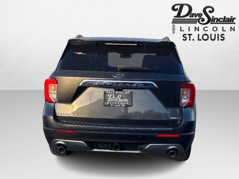 Ford Explorer Vehicle Full-screen Gallery Image 06