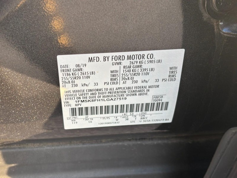 Ford Explorer Vehicle Full-screen Gallery Image 28