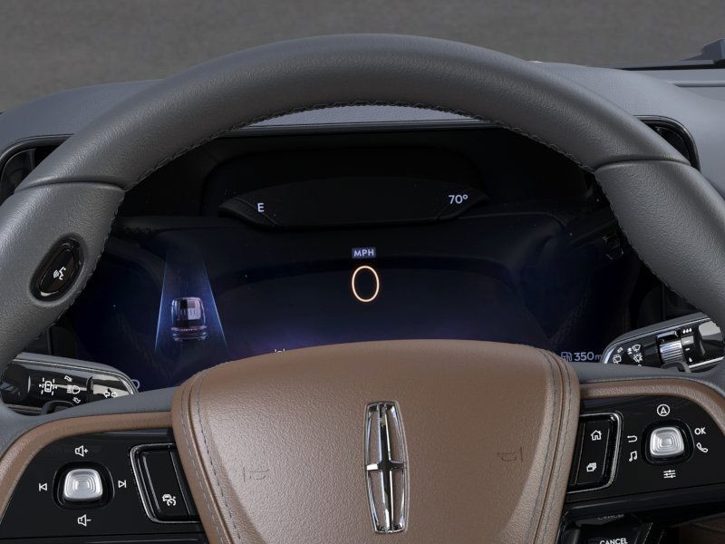 Lincoln Aviator Vehicle Full-screen Gallery Image 14