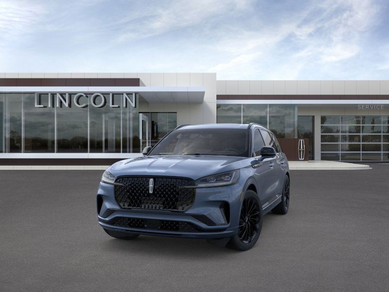Lincoln Aviator Vehicle Full-screen Gallery Image 02