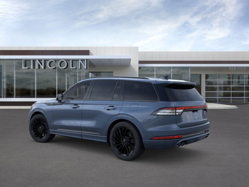 Lincoln Aviator Vehicle Full-screen Gallery Image 04