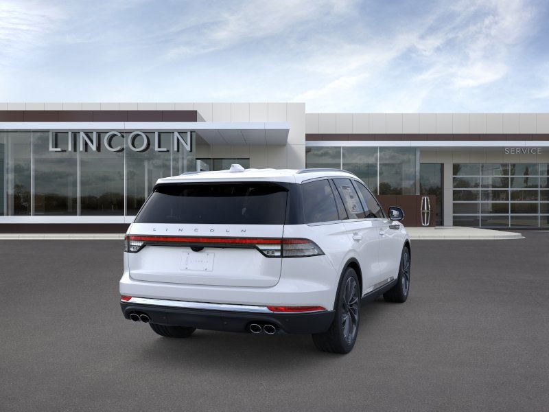 Lincoln Aviator Vehicle Full-screen Gallery Image 09