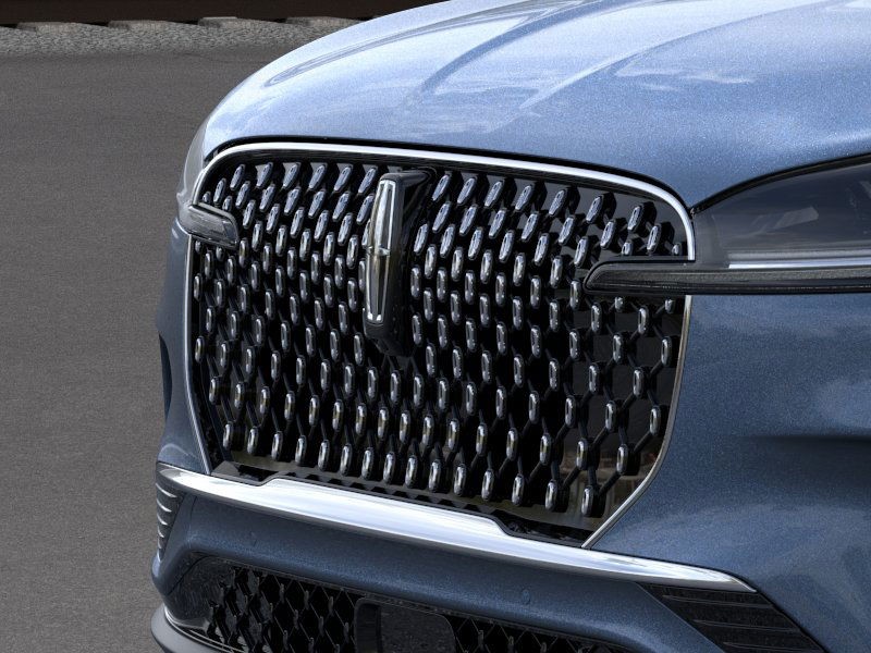 Lincoln Aviator Vehicle Full-screen Gallery Image 18