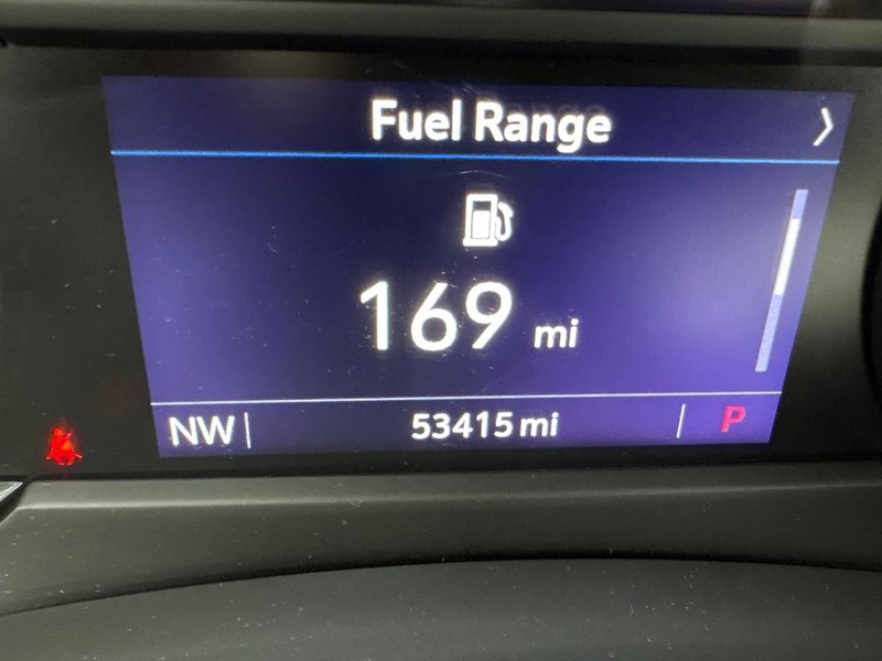 Cadillac XT4 Vehicle Full-screen Gallery Image 07