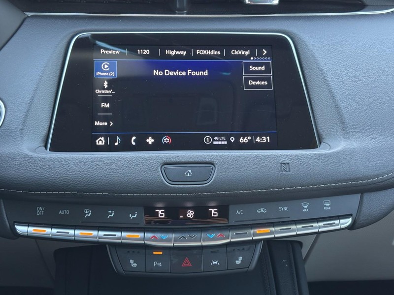 Cadillac XT4 Vehicle Full-screen Gallery Image 20