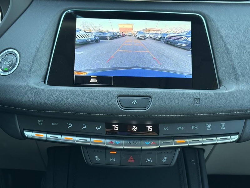 Cadillac XT4 Vehicle Full-screen Gallery Image 21