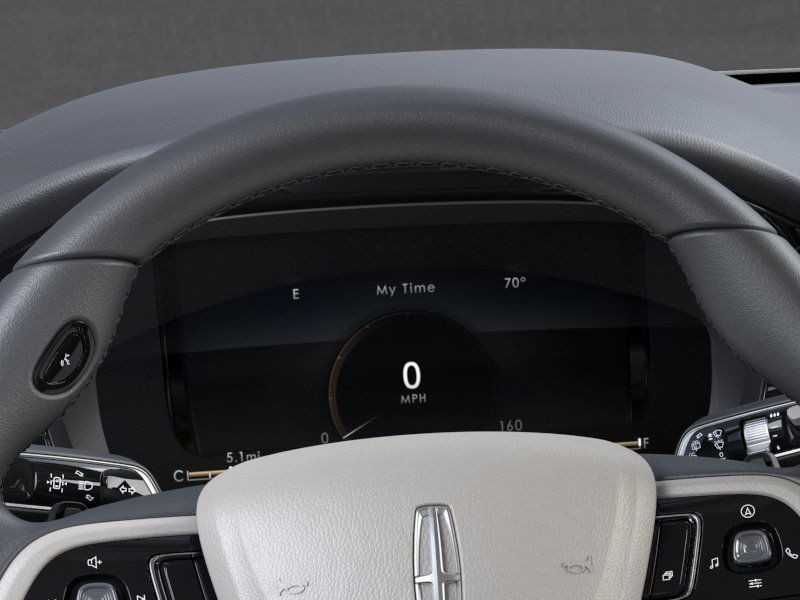 Lincoln Corsair Vehicle Full-screen Gallery Image 14