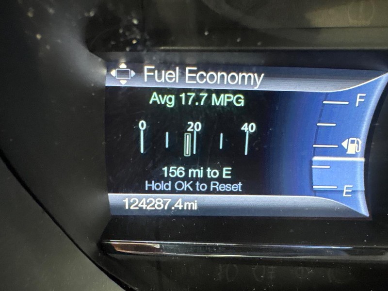 Lincoln Navigator L Vehicle Full-screen Gallery Image 07