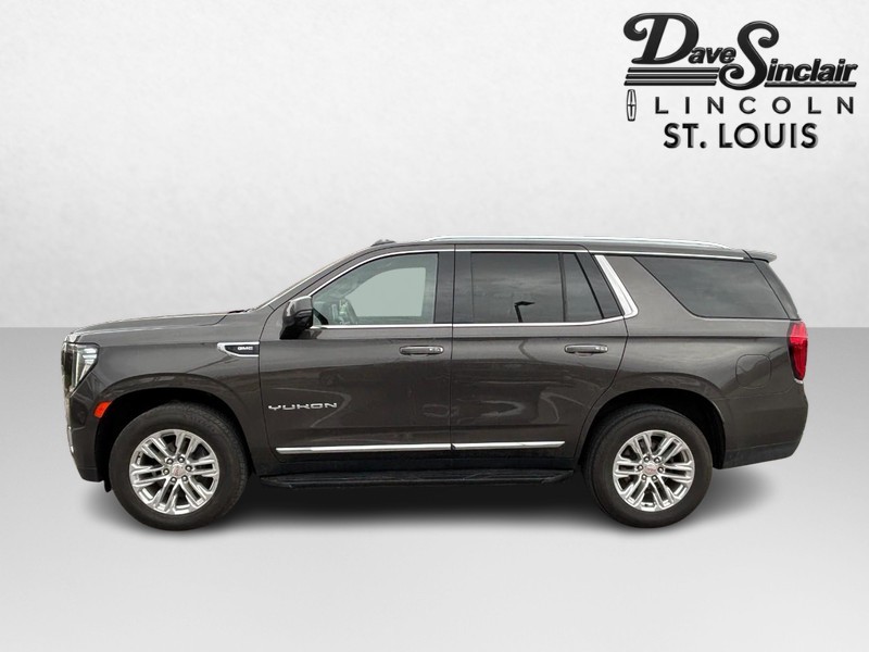 GMC Yukon Vehicle Full-screen Gallery Image 09