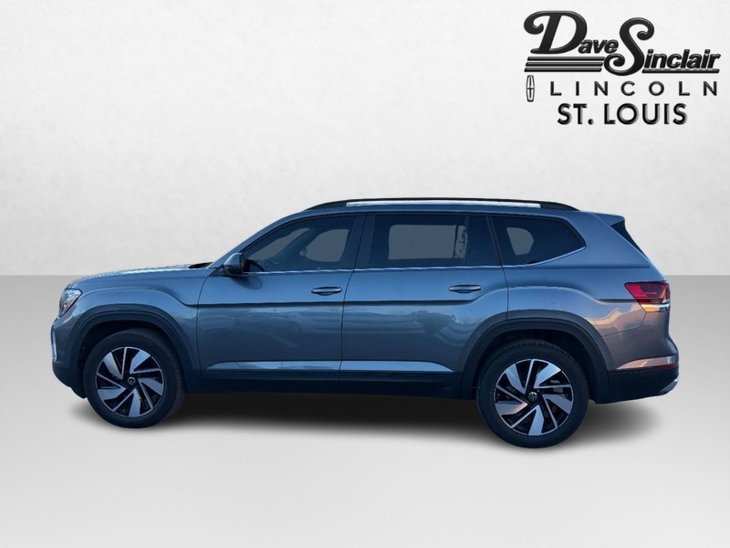 Volkswagen Atlas Vehicle Full-screen Gallery Image 09