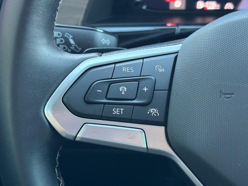 Volkswagen Atlas Vehicle Full-screen Gallery Image 19