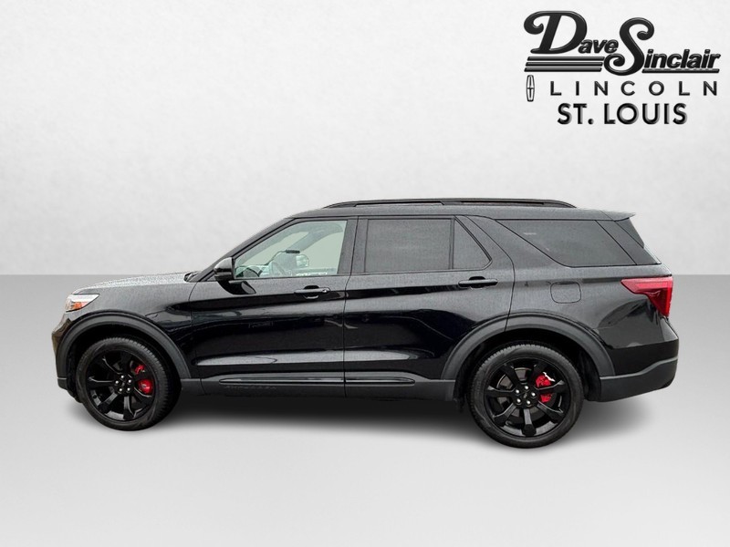 Ford Explorer Vehicle Full-screen Gallery Image 09