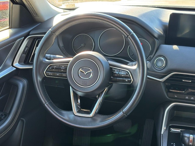 Mazda CX-90 Vehicle Full-screen Gallery Image 14