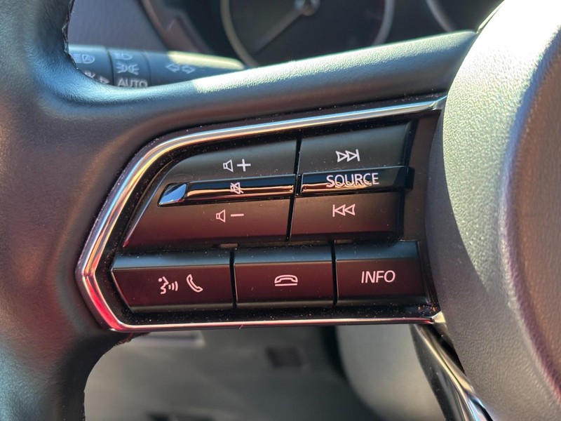 Mazda CX-90 Vehicle Full-screen Gallery Image 20