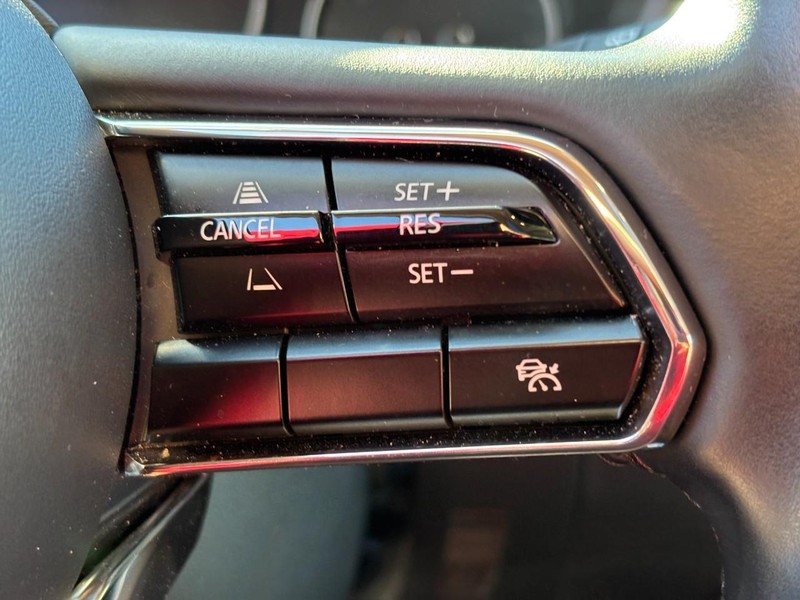 Mazda CX-90 Vehicle Full-screen Gallery Image 22