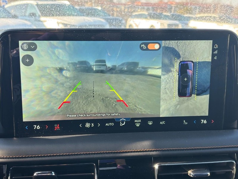 Lincoln Aviator Vehicle Full-screen Gallery Image 25