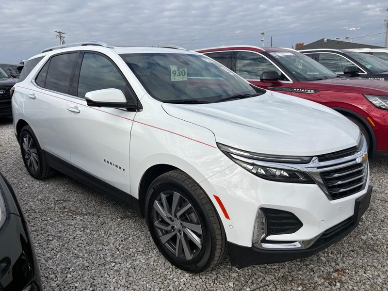 Chevrolet Equinox Vehicle Full-screen Gallery Image 03