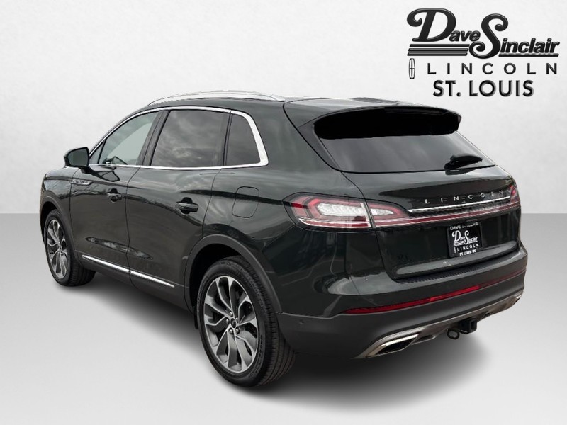 Lincoln Nautilus Vehicle Full-screen Gallery Image 07