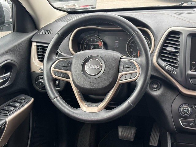 Jeep Cherokee Vehicle Full-screen Gallery Image 13