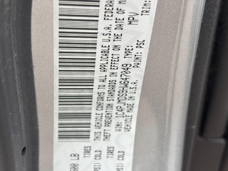 Jeep Cherokee Vehicle Full-screen Gallery Image 27