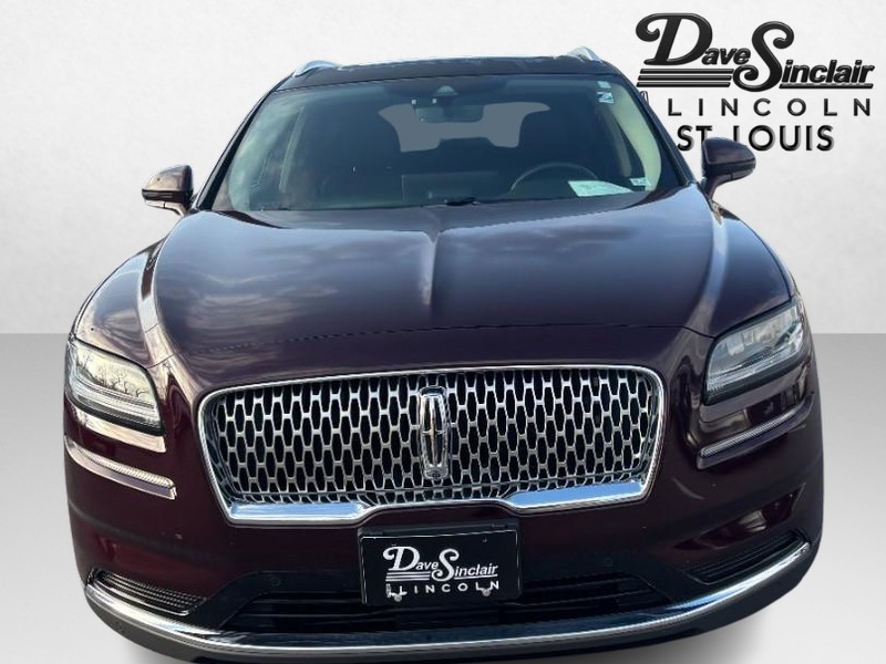 Lincoln Nautilus Vehicle Full-screen Gallery Image 02