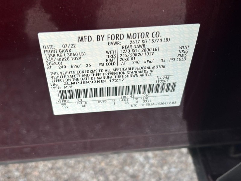 Lincoln Nautilus Vehicle Full-screen Gallery Image 27